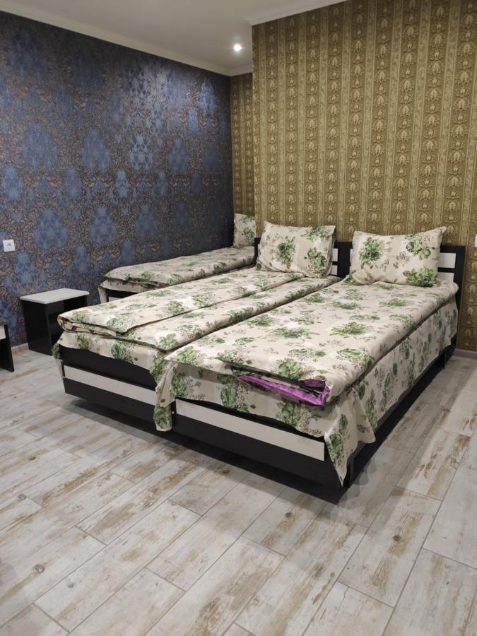 Karavan Hotel Bila Krynytsya  Екстериор снимка
