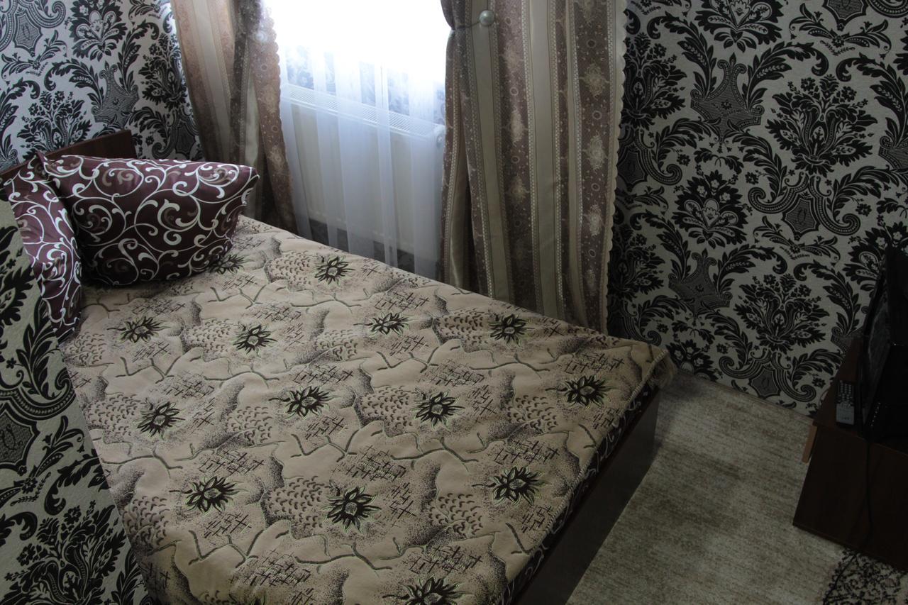 Karavan Hotel Bila Krynytsya  Екстериор снимка