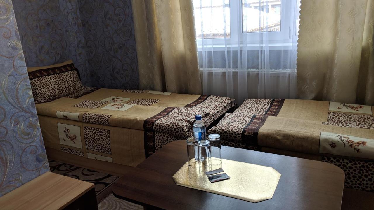 Karavan Hotel Bila Krynytsya  Екстериор снимка