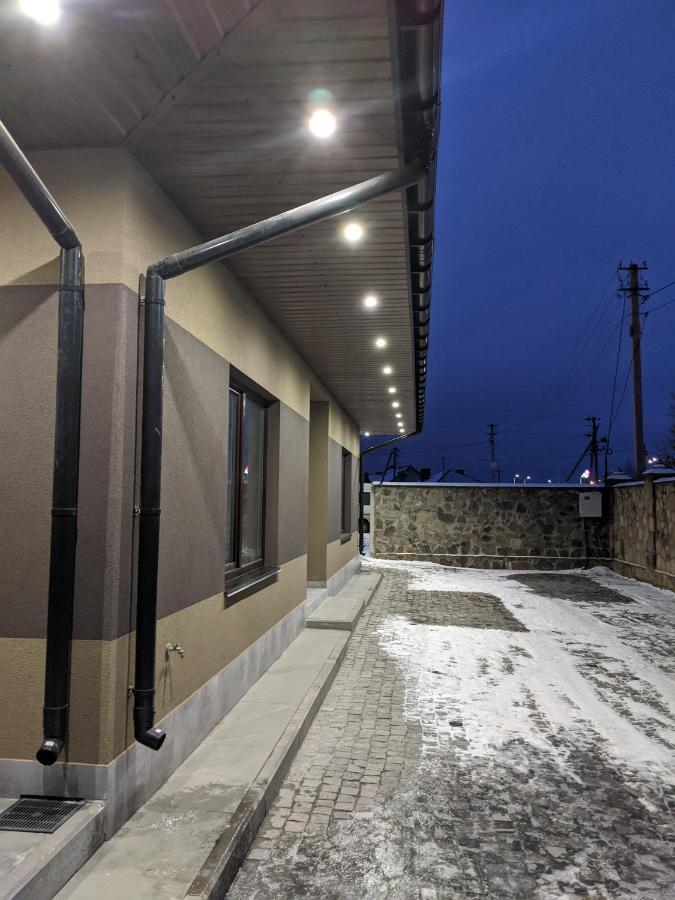 Karavan Hotel Bila Krynytsya  Екстериор снимка